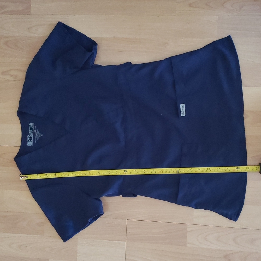 Greys Anatomy xs Srubs Top